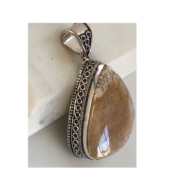 925 Sterling Fossil Large Coral Teardrop Pendant - Picture 4 of 6